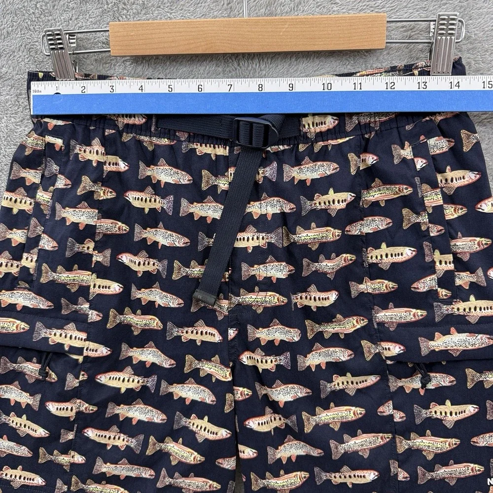 The North Face Mens Small Navy Blue Fish Print Cargo Shorts NF0A7QLA Belted
